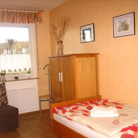 Apartment Grosse In Mit Garten Und Grill Polle